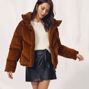 Aritzia The Cloud Puff™ Corduroy goose-down puffer